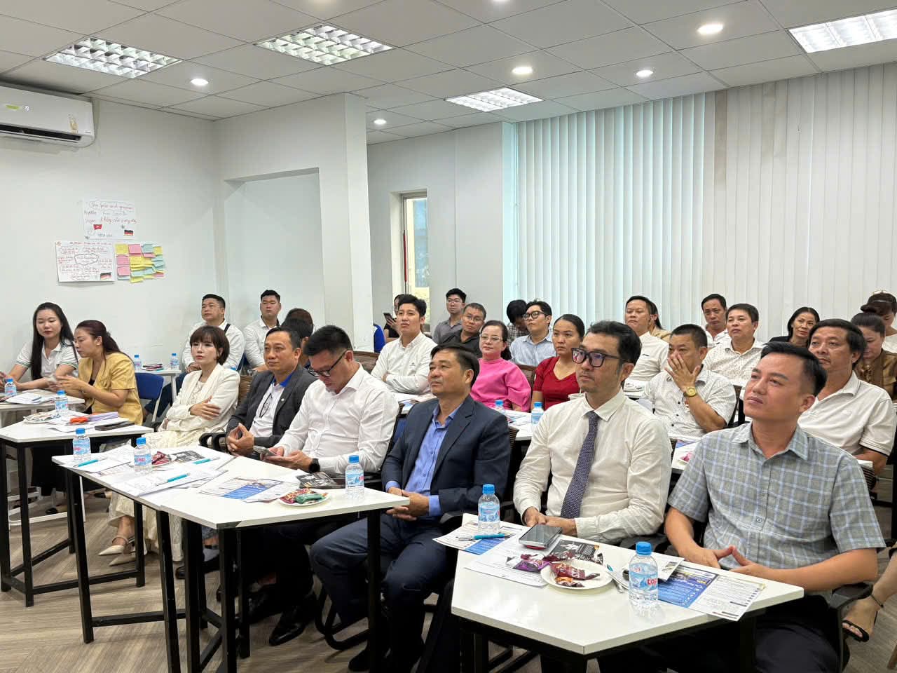 Hoạt động kết nối và chia sẻ Du học nghề Đức VITA VINA